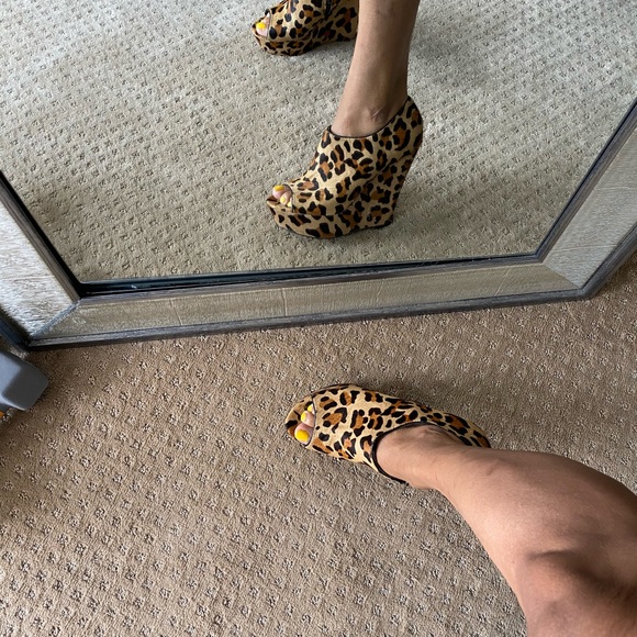 Steve Madden Pony Hair Wedges “Wicked” SZ 10 - Picture 15 of 15